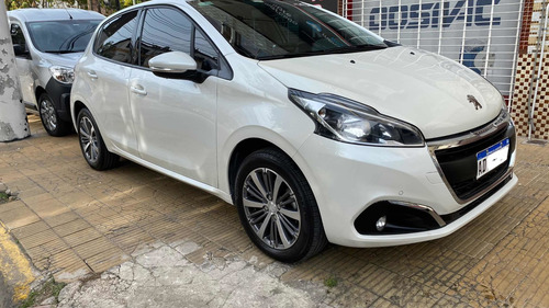 Peugeot 208 1.6 Feline 2019