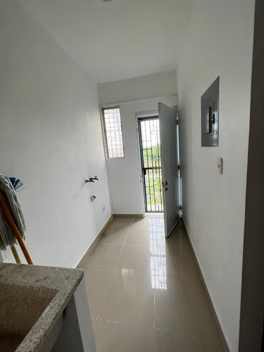 Residencial Lissetteiise Alquila Apartamento Remodelado En