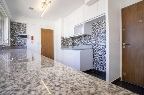 Venta Departamento 4 Amb Cochera Baulera Piso 11 Vista 360- Martinez