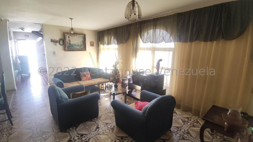 Imagen 4 de 17 de Casa En Venta En Zona Centro De Turmero Aragua 22-26059 Irrr