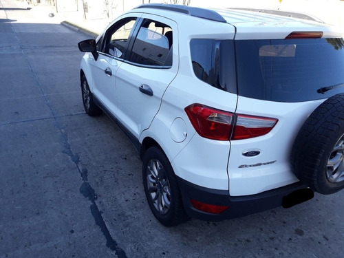 Imagen 10 de 17 de Ford Ecosport 2014 1.6 Freestyle 110cv 4x2