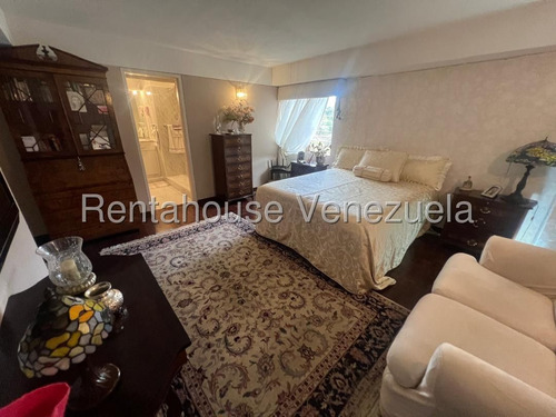 Ss: Vende Apartamento 25-17222 En Las Esmeraldas De 192,22 M2, 3h/4b/2pe2