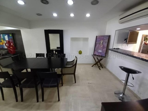 Imagen 10 de 29 de Santa Eduvigis Mls# 22-3891 Wendy Marrero 0424-1275714/ 0426-5178744.-