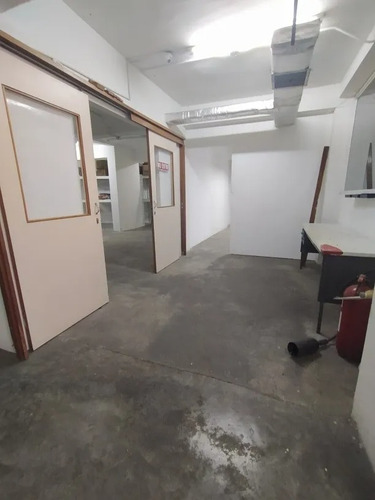Imagen 2 de 13 de Venta Edificio Comercial Los Chaguaramos