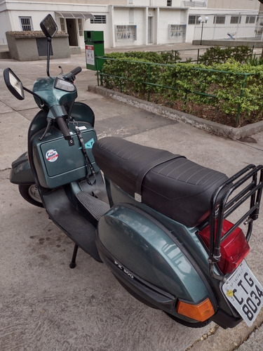 Imagem 4 de 6 de Piaggio Vespa