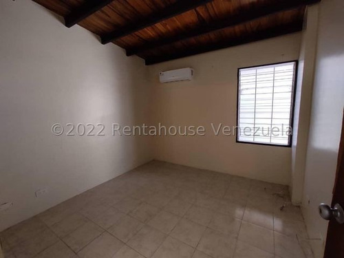Imagen 5 de 17 de Casa En Venta Villa Roca Cabudare 22-17084 Jcg