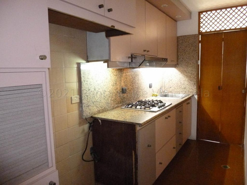 Yf Apartamento En Venta En Baruta 24-18827 Merw