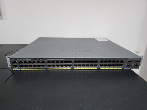 Switch Cisco Catalyst 2960x Ws-c2960x-48lps-l Poe+ Giga Sfp