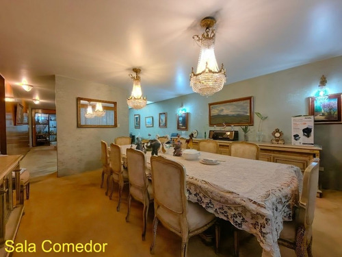 Casa Venta En Col. Florida / Frente Al Parque
