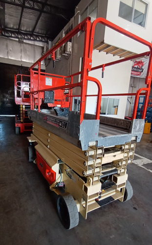 Venta Plataforma Eléctrica Tijera JLG Altura 12 Mts.