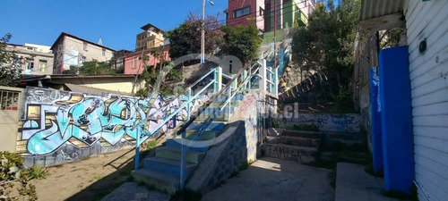 Casa En Venta Valparaíso, Gran Potencial Vivir O Inversión