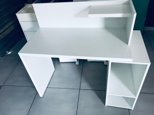 Mesa Para Computador Fabricado Em Mdf Branco Tx 1m De Largur