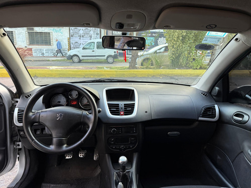 Peugeot 207 1.6 Sedan Feline 106cv