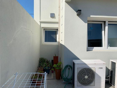 Casa En Venta En Mataderos