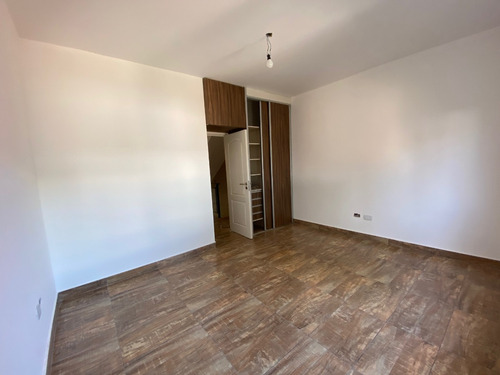 Duplex 4 Amb C/patio En Olivos