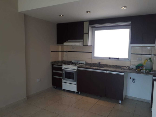 Imagen 4 de 14 de Venta Departamento Semipiso 2 Amb C/ Balcon V. Pueyrredon