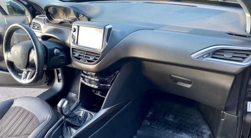 Peugeot 2008 1.6 Feline