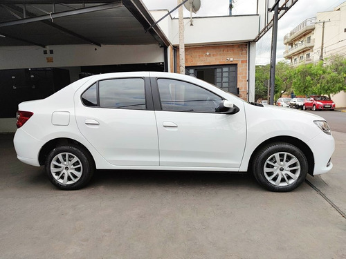 Imagem 12 de 15 de Renault Logan 1.6 Expression 8v