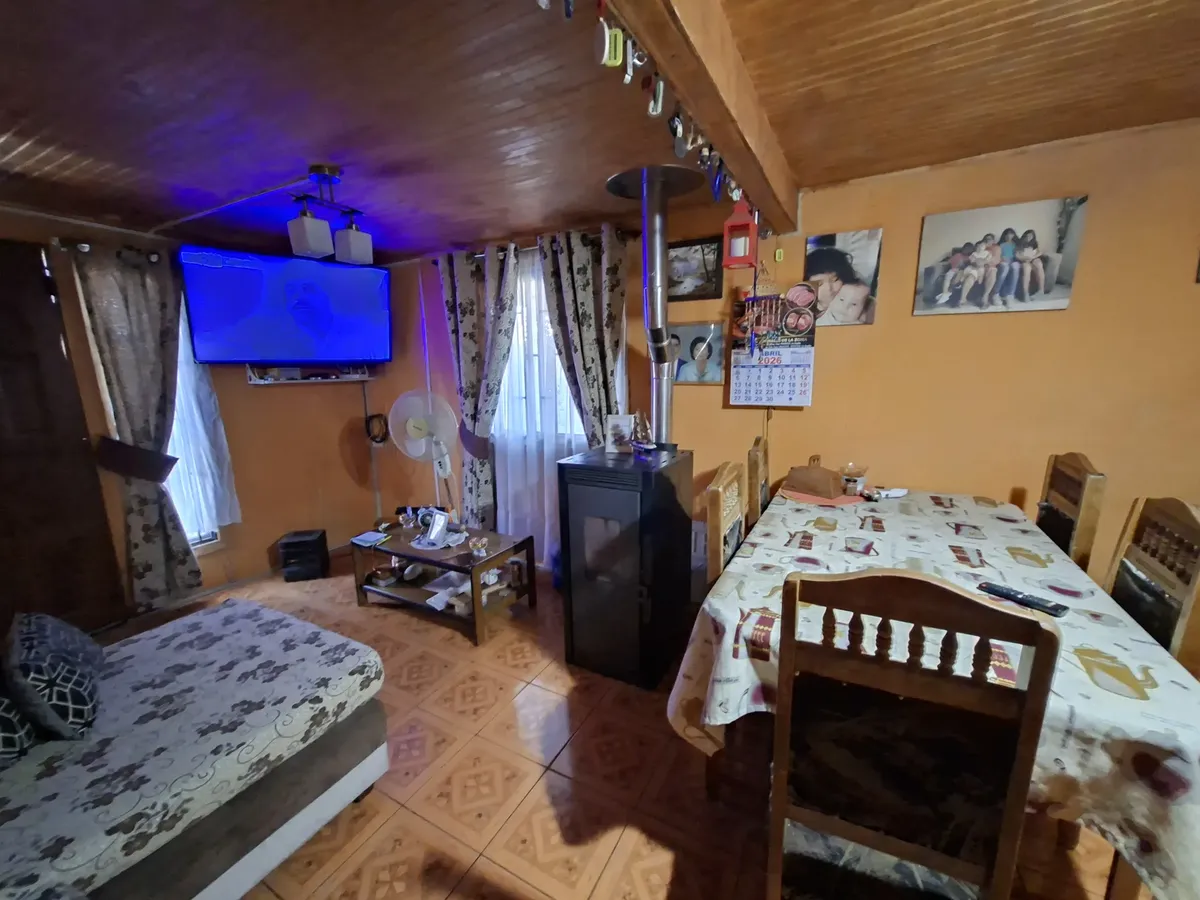 Imagen 5 de 15 de Ampliada Y Regularizada, Casa En Sector Sur De La Ciudad, V