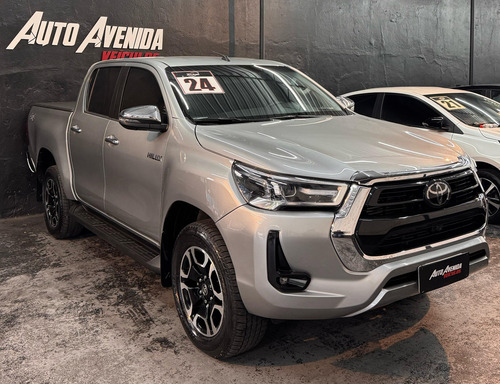 Toyota Hilux 2.8 D-4D TURBO DIESEL CD SRX 4X4 AUTOMÁTICO