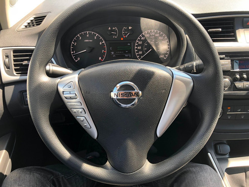 Imagen 11 de 15 de Nissan Sentra 1.8l Sense Tm6 2018 Iva Credito Recibo Financi