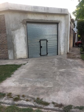 Imagen 7 de 26 de Casa En La Reja Cerca De Acceso Oeste Con Dos Locales