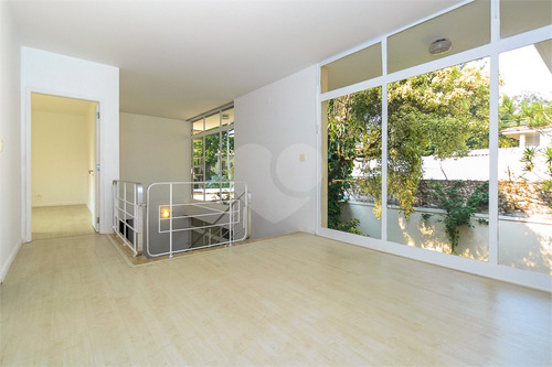 Imagem 23 de 30 de Casa No Alto Da Boa Vista Com 720 M² De Terreno, Piscina E Jardim! - Reo564566