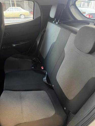 Imagen 8 de 11 de Renault Kwid 2018 1.0 Sce 66cv Life