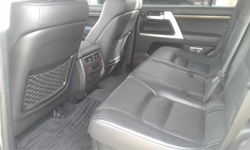 Imagen 4 de 11 de Toyota Land Cruiser 2018 4.5 Td 200