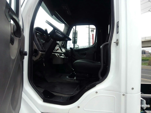 Imagen 9 de 11 de Freightliner