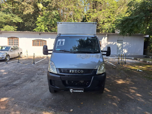 Iveco 70c16 Hd Cabine Dupla - 2011 Com 166.664 Km + Bau