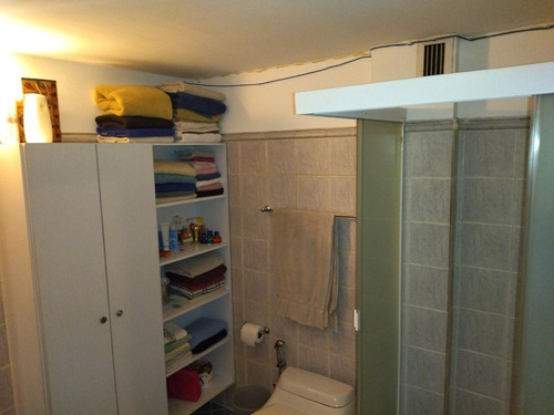 Imagen 6 de 26 de Townhouse Remodelado En Nueva Casarapa