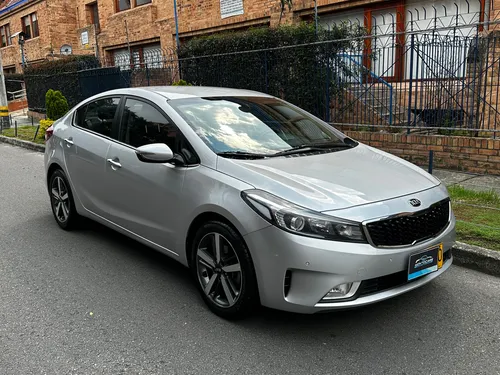 Kia CERATO PRO 1.6l Zenith At