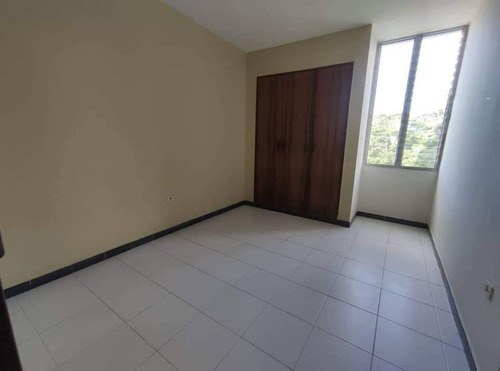 Imagen 5 de 10 de Apartamento En El Bosque 5601025