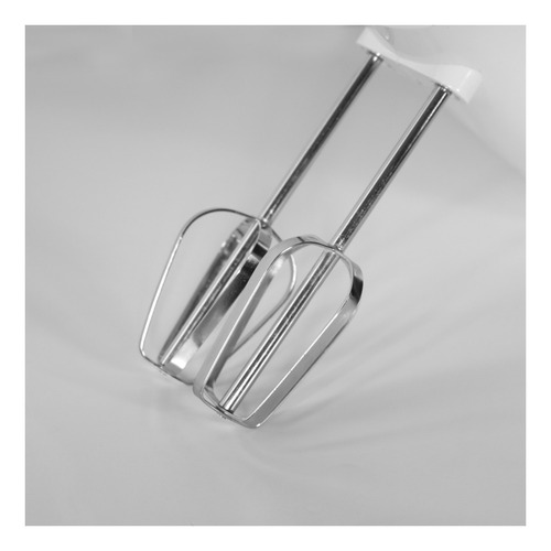 Imagen 3 de 7 de Batidora De Mano Yelmo Bm-1608 Blanca 220v