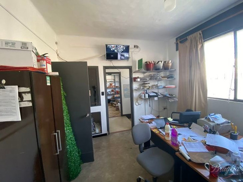 Venta Local Comercial Monoambiente Tres Cruces Braglia 1-628