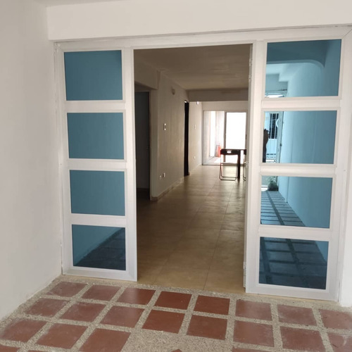 Imagen 6 de 9 de Casa En Alquiler En La Esmeralda San Diego Mr
