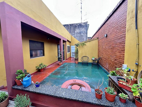 Casa En Bernal, A Pasos De Los Quilmes