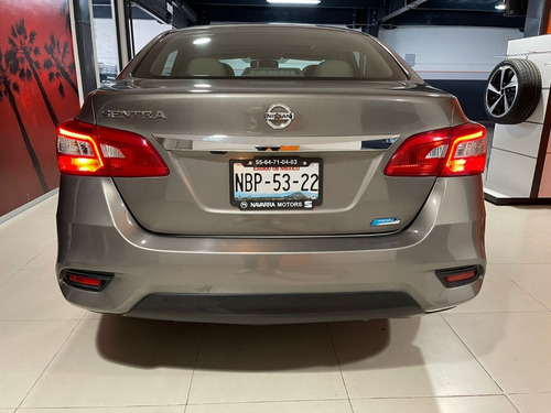 Imagen 7 de 15 de Nissan Sentra Exclusive 2017