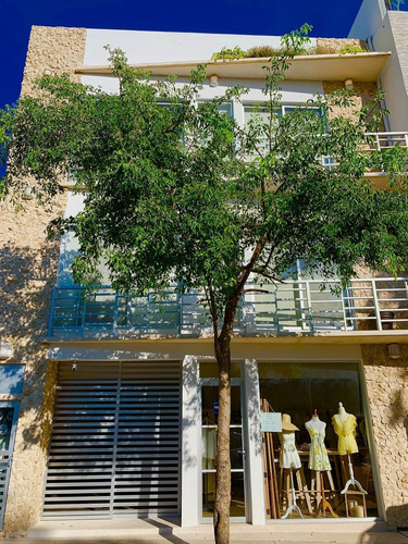 Imagen 1 de 6 de Edificio En Venta En Aldea Zama
