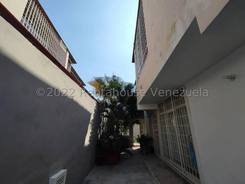 Imagen 2 de 29 de Gustavo Zavala Rentahouse 22-20532
