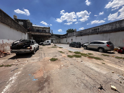 Depósito Y Lote Carapachay