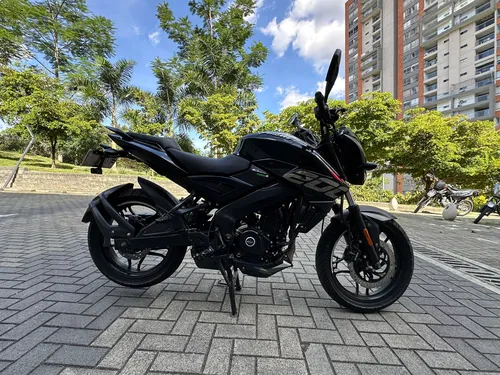 Pulsar Ns 200