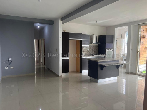 Sp Apartamento Con Vigilancia Privada En Alquiler Agua Viva Cabudare Lara, Venezuela. 102 M²