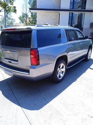 Imagen 4 de 8 de Suburban Premier 4x4, Modelo 2018, Blindada N3