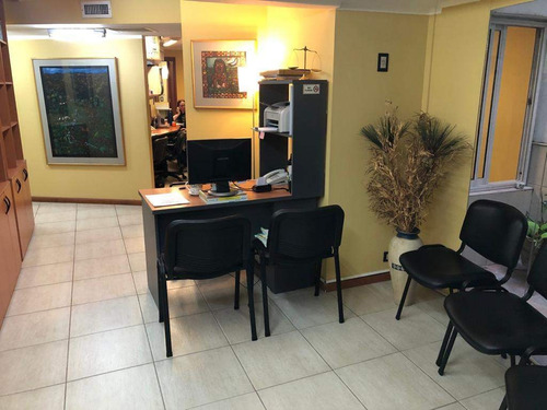 Imagen 1 de 11 de Oficina En Venta De 120m2 En El Centro