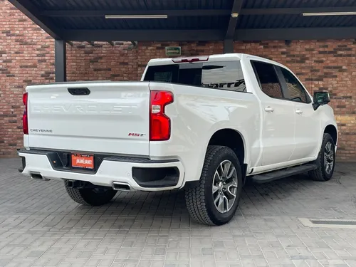 Chevrolet Cheyenne 5.3 Doble Cab Rst 4X4 At