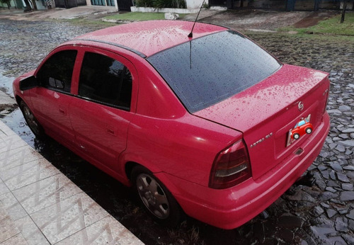 Imagen 3 de 5 de Chevrolet Astra 2001