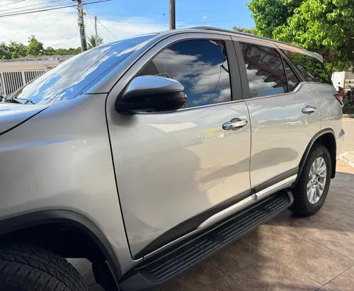 Toyota Fortuner Srv 2.4 Diésel 4x2 At