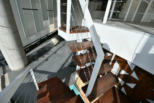 Increible Oficina Con Grandes Espacios En Las Condes 176m2